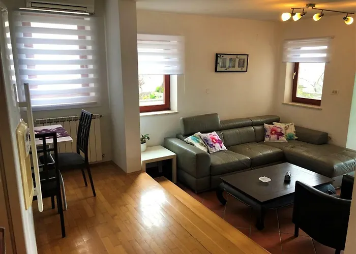 Beautiful Street - Sea View Appartamento Portorose